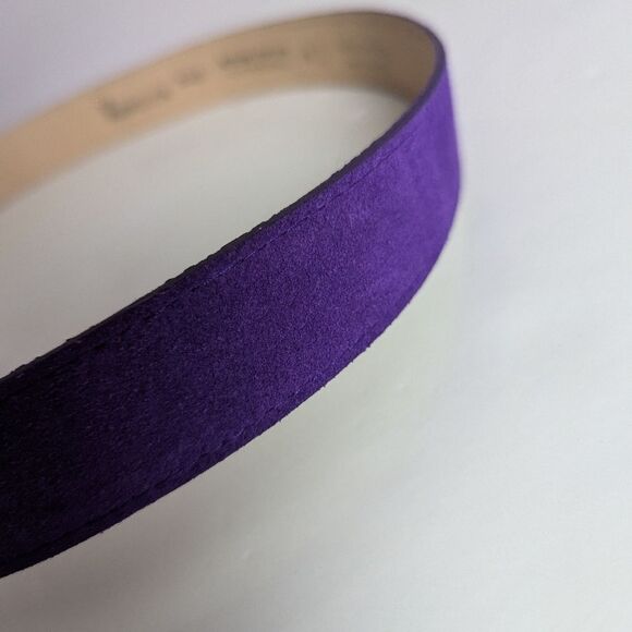 Vintage 90s Vermillion Purple Suede Belt – Gold Snake-Texture Hardware, Size L - Picture 4 of 8